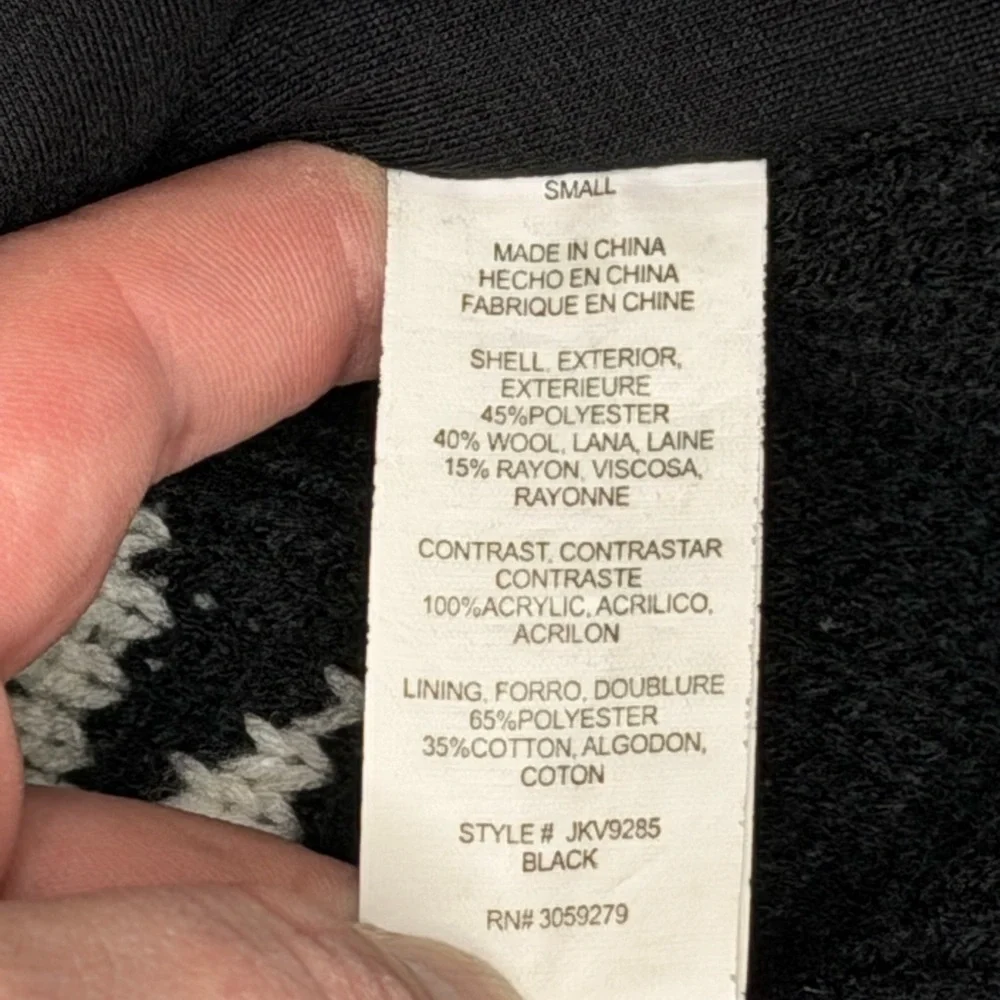 Thread & Supply Black Vest with Faux Fur Trim - Picture 4 of 4